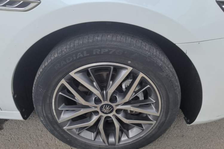Used BYD Qin PLUS 2024 Honor Edition EV 510KM Leading Model Right Front Wheel Hub