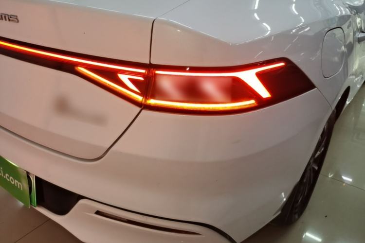 Used BYD Qin PLUS 2024 HONOR Edition DM-i 55KM Leading Model Right Rear Taillight