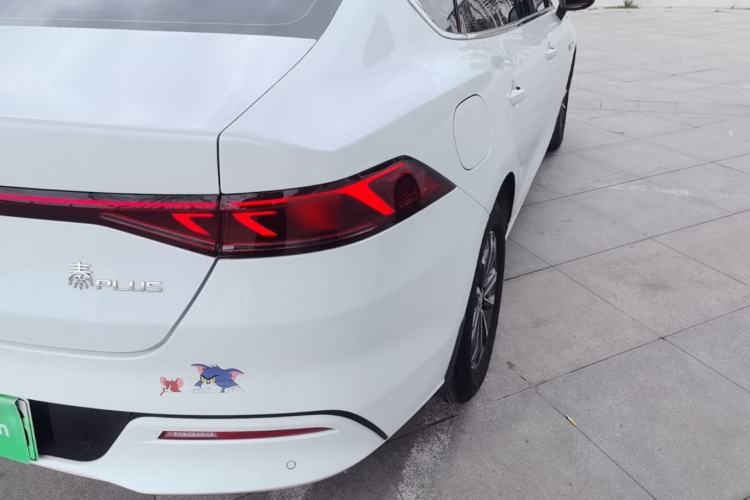 Used BYD Qin PLUS 2024 HONOR Edition DM-i 55KM Leading Model Right Rear Taillight