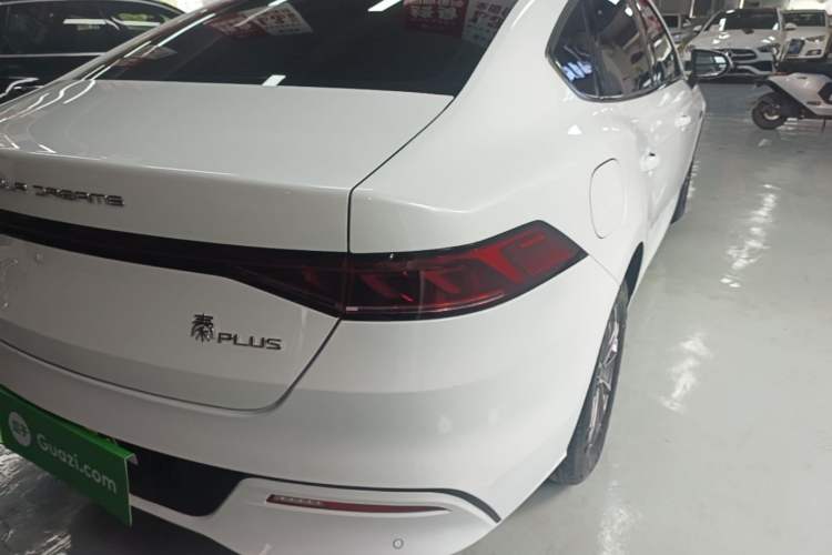 Used BYD Qin PLUS 2024 HONOR Edition DM-i 55KM Leading Model Right Rear Taillight