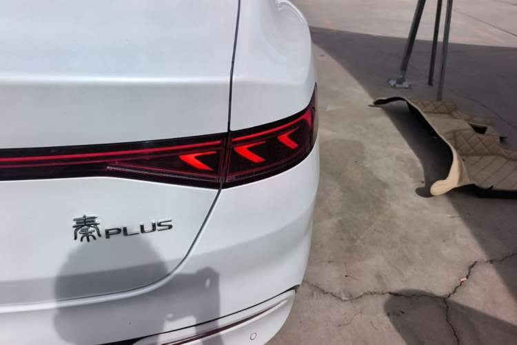 Used BYD Qin PLUS 2024 HONOR Edition DM-i 55KM Leading Model Right Rear Taillight