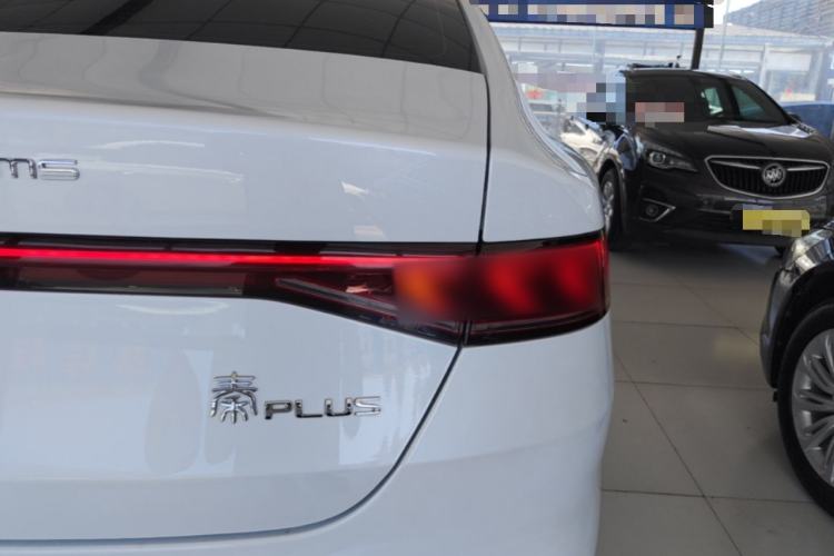 Used BYD Qin PLUS 2024 Honor Edition EV 510KM Leading Model Right Rear Taillight