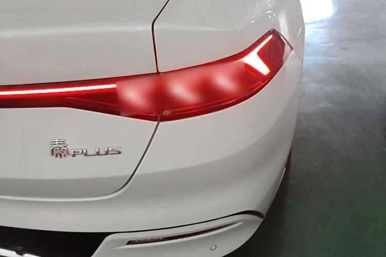 Used BYD Qin PLUS 2024 Honor Edition EV 510KM Leading Model Right Rear Taillight