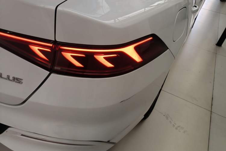 Used BYD Qin PLUS 2024 Honor Edition EV 510KM Beyond Model Right Rear Taillight
