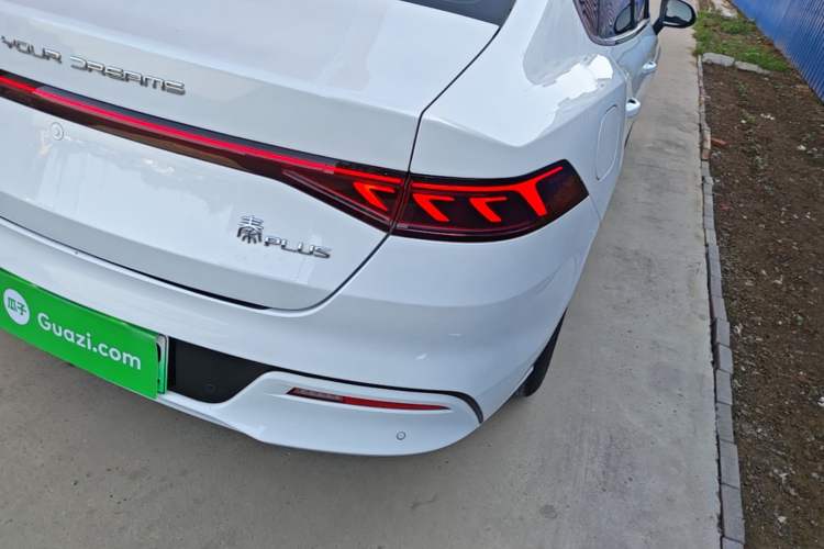 Used BYD Qin PLUS 2024 HONOR Edition DM-i 55KM Leading Model Right Rear Taillight