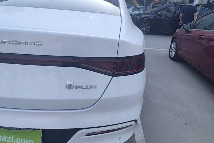 Used BYD Qin PLUS 2024 HONOR Edition DM-i 55KM Leading Model Right Rear Taillight