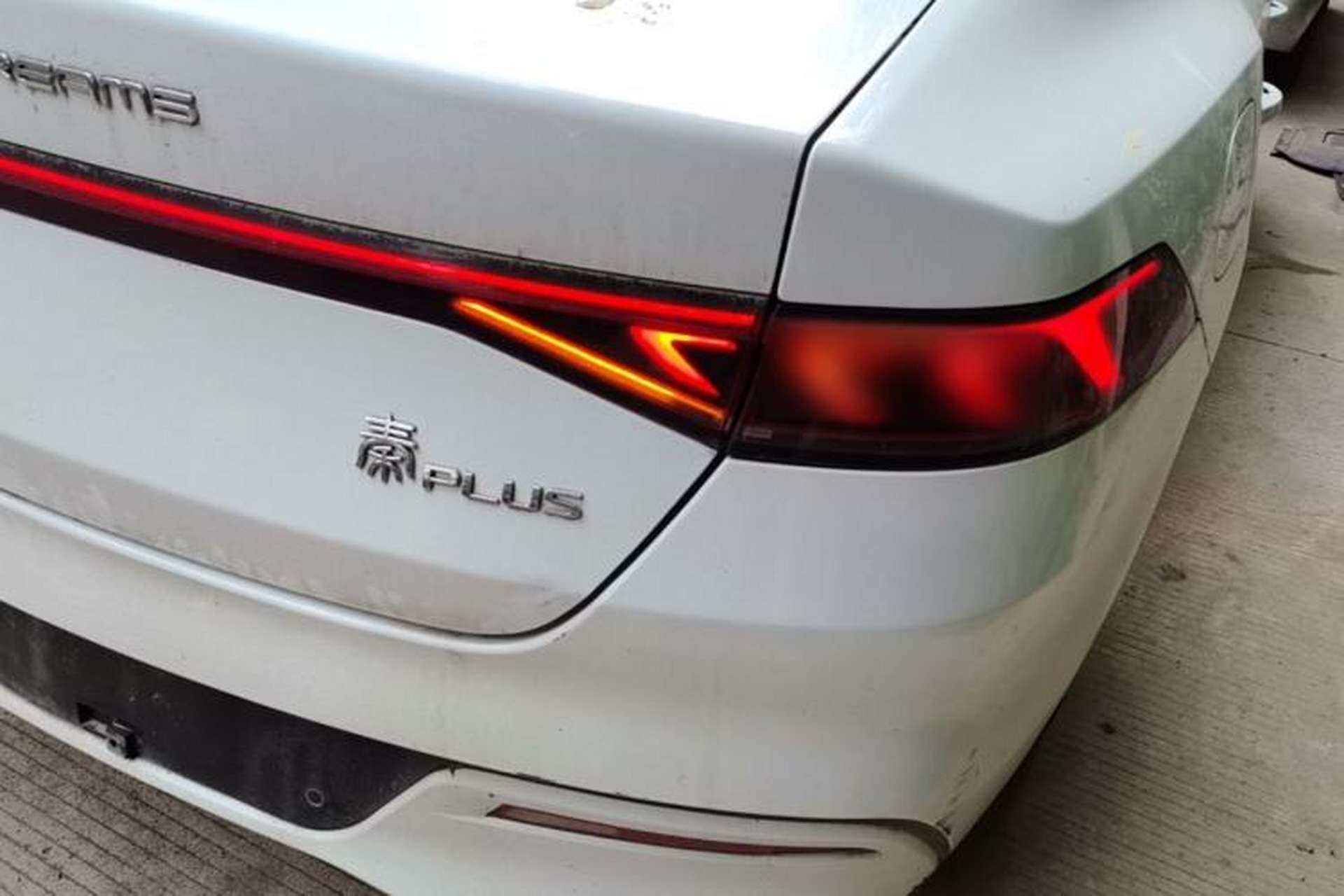 Used BYD Qin PLUS 2024 Honor Edition EV 510KM Leading Model Right Rear Taillight