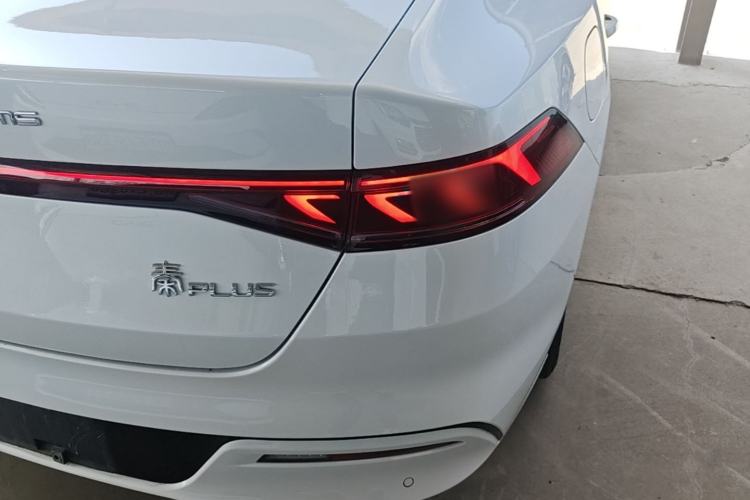 Used BYD Qin PLUS 2024 HONOR Edition DM-i 55KM Leading Model Right Rear Taillight