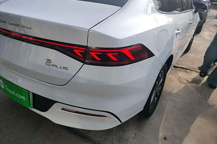 Used BYD Qin PLUS 2024 HONOR Edition DM-i 55KM Leading Model Right Rear Taillight