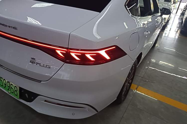 Used BYD Qin PLUS 2024 HONOR Edition DM-i 55KM Leading Model Right Rear Taillight