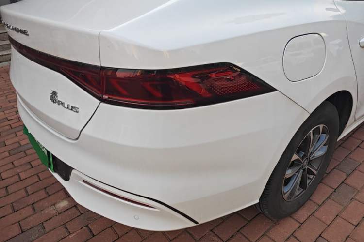 Used BYD Qin PLUS 2024 HONOR Edition DM-i 55KM Leading Model Right Rear Taillight