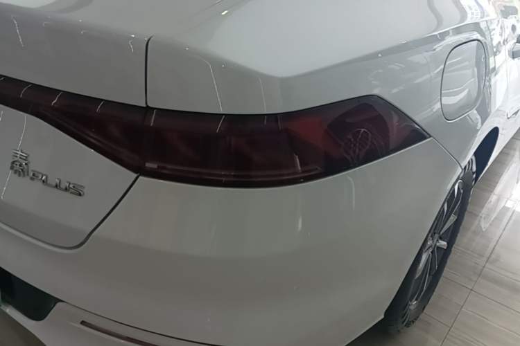 Used BYD Qin PLUS 2024 HONOR Edition DM-i 55KM Leading Model Right Rear Taillight