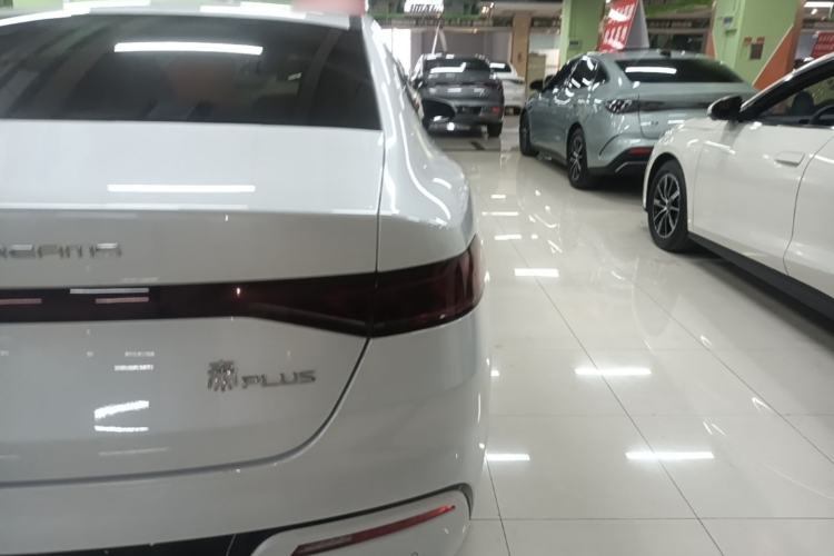 Used BYD Qin PLUS 2024 HONOR Edition DM-i 55KM Leading Model Right Rear Taillight
