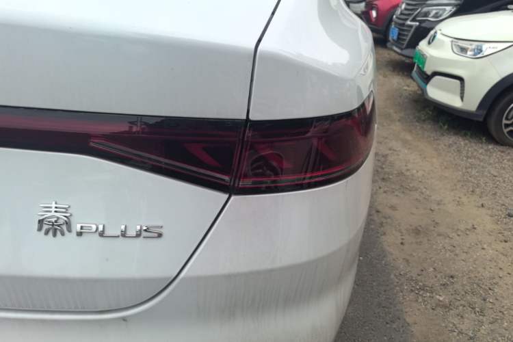 Used BYD Qin PLUS 2024 HONOR Edition DM-i 55KM Leading Model Right Rear Taillight
