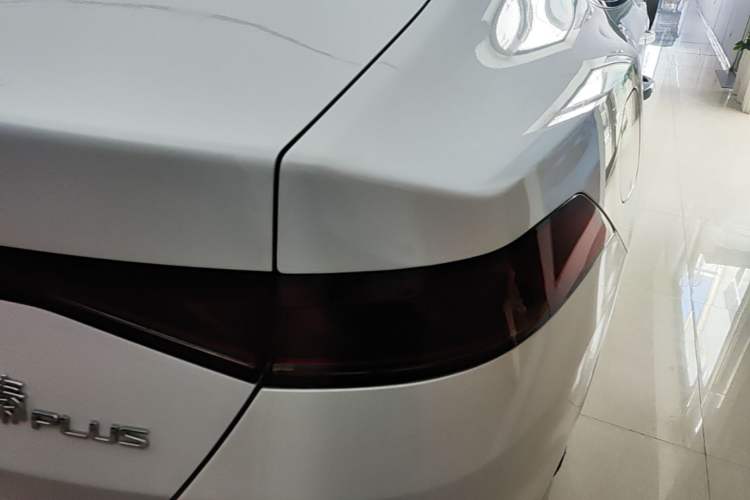 Used BYD Qin PLUS 2024 HONOR Edition DM-i 55KM Leading Model Right Rear Taillight