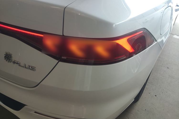 Used BYD Qin PLUS 2024 HONOR Edition DM-i 55KM Leading Model Right Rear Taillight