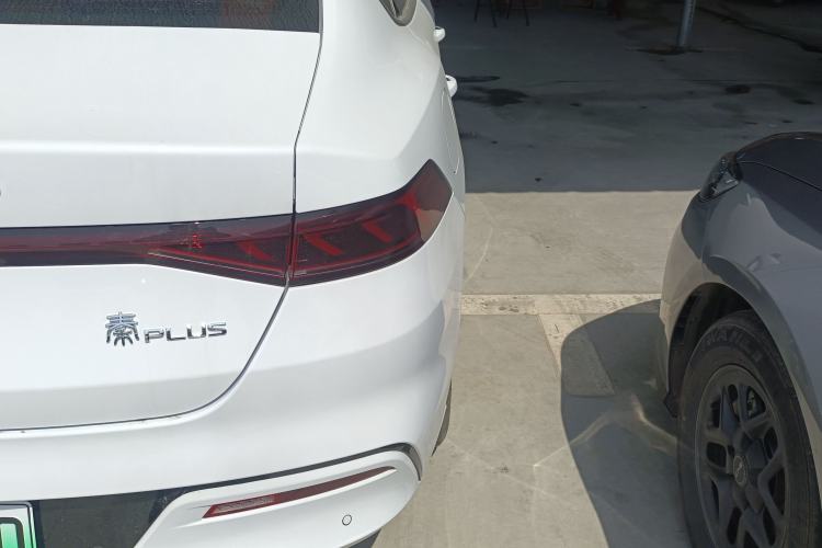 Used BYD Qin PLUS 2024 HONOR Edition DM-i 55KM Leading Model Right Rear Taillight
