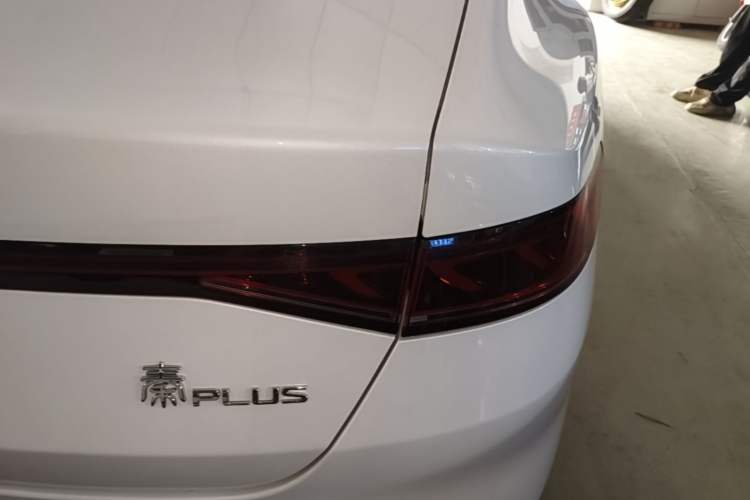 Used BYD Qin PLUS 2024 HONOR Edition DM-i 55KM Leading Model Right Rear Taillight