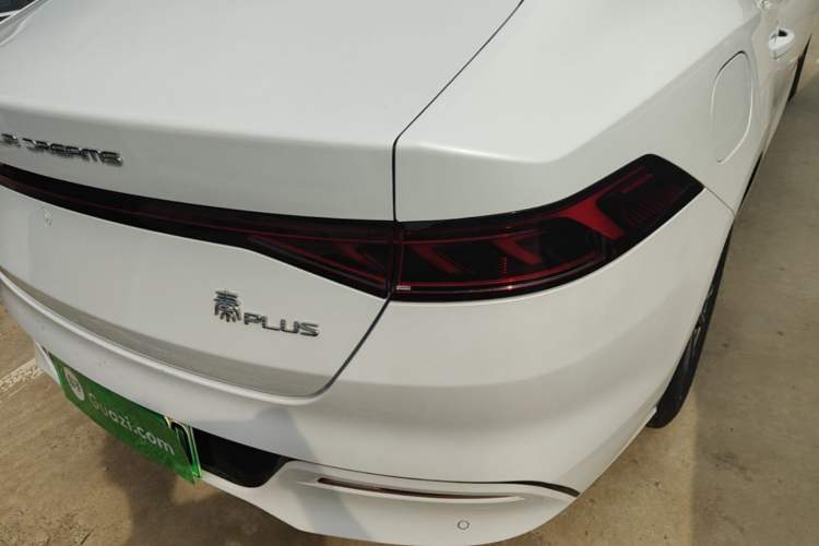 Used BYD Qin PLUS 2024 HONOR Edition DM-i 55KM Leading Model Right Rear Taillight