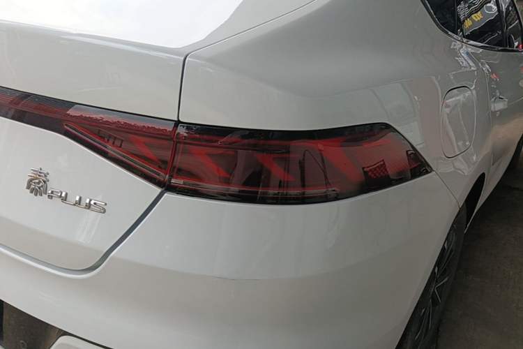 Used BYD Qin PLUS 2024 HONOR Edition DM-i 55KM Leading Model Right Rear Taillight
