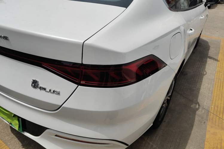 Used BYD Qin PLUS 2024 Honor Edition EV 420KM Leading Model Right Rear Taillight