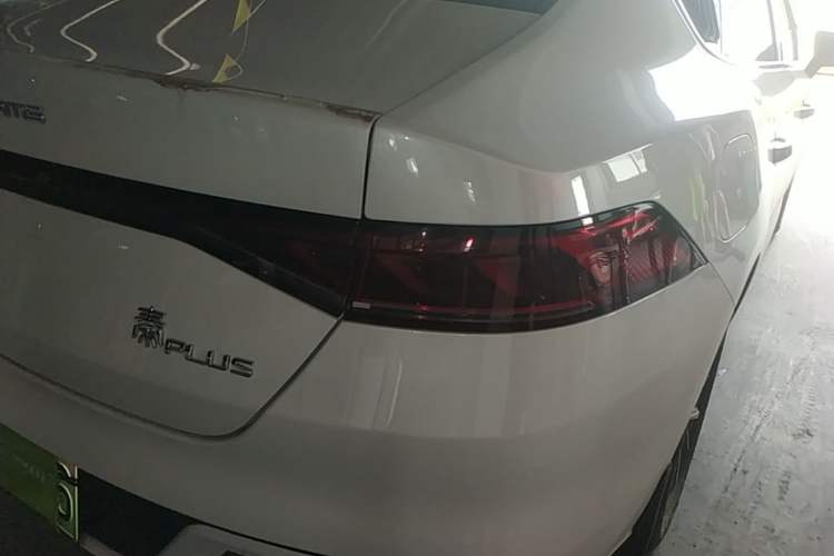 Used BYD Qin PLUS 2024 HONOR Edition DM-i 55KM Leading Model Right Rear Taillight