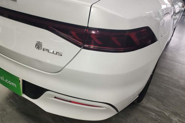 Used BYD Qin PLUS 2024 HONOR Edition DM-i 55KM Leading Model Right Rear Taillight