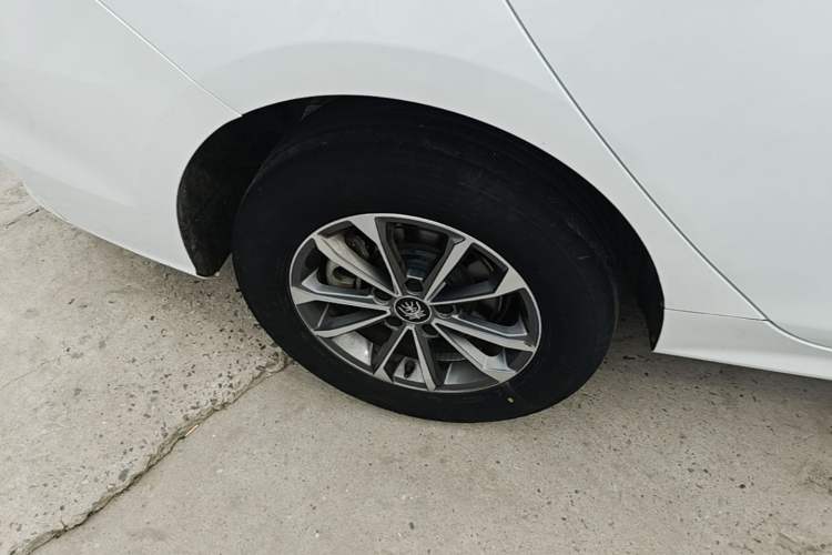 Used BYD Qin PLUS 2024 HONOR Edition DM-i 55KM Leading Model Right Rear Wheel Hub