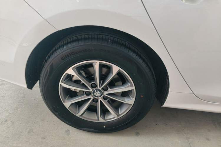 Used BYD Qin PLUS 2024 HONOR Edition DM-i 55KM Leading Model Right Rear Wheel Hub