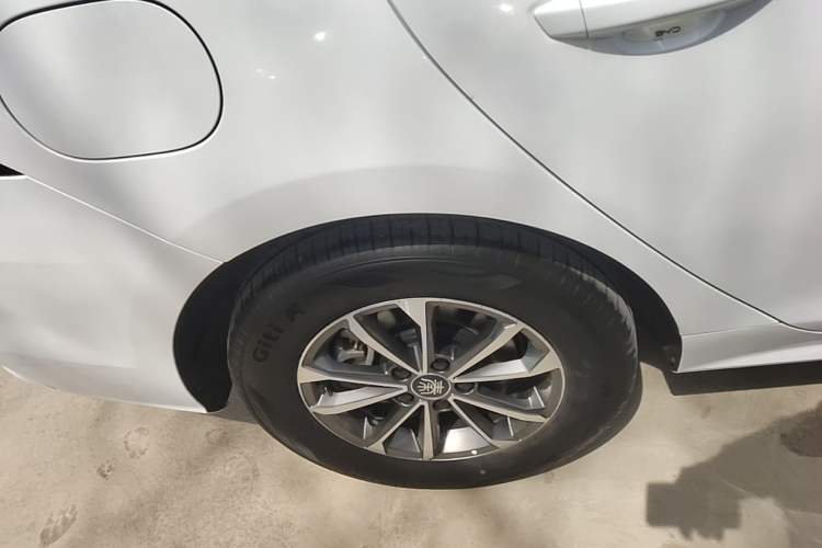 Used BYD Qin PLUS 2024 HONOR Edition DM-i 55KM Leading Model Right Rear Wheel Hub