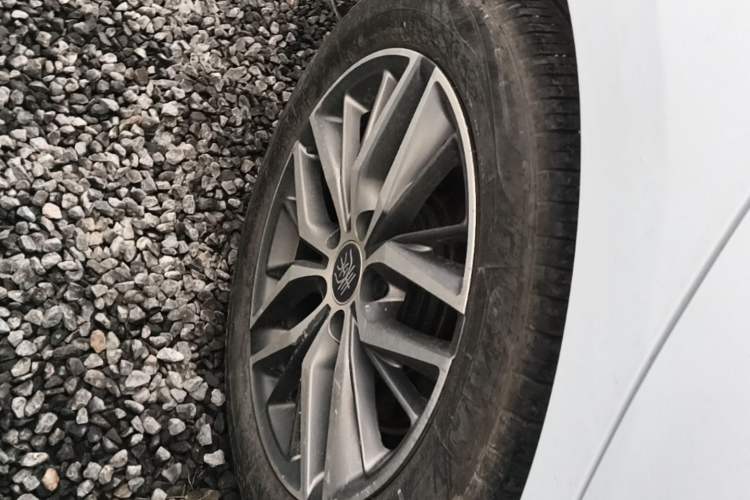 Used BYD Qin PLUS 2024 Honor Edition EV 510KM Leading Model Right Rear Wheel Hub