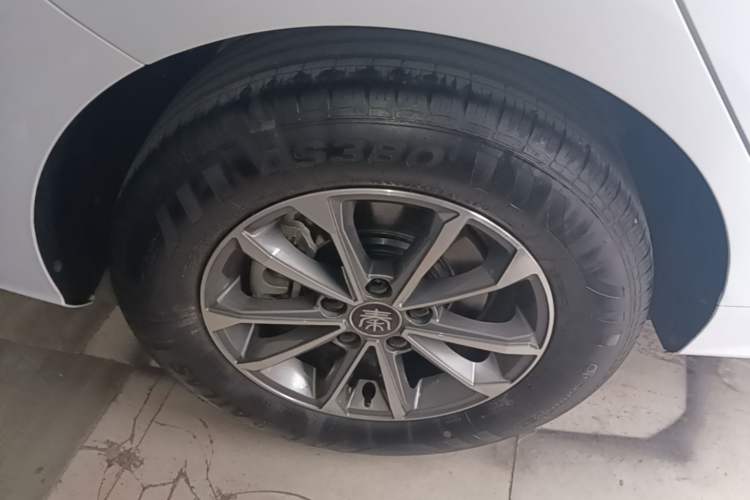 Used BYD Qin PLUS 2024 HONOR Edition DM-i 55KM Leading Model Right Rear Wheel Hub