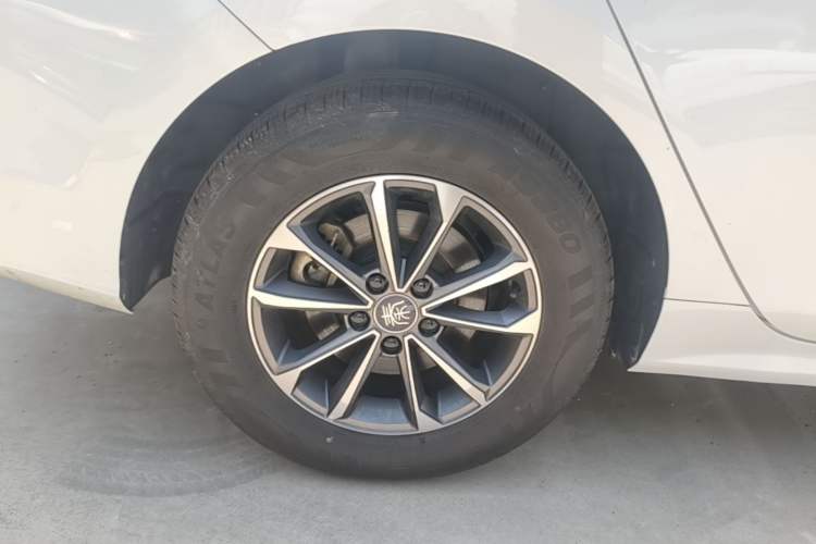 Used BYD Qin PLUS 2024 HONOR Edition DM-i 55KM Leading Model Right Rear Wheel Hub