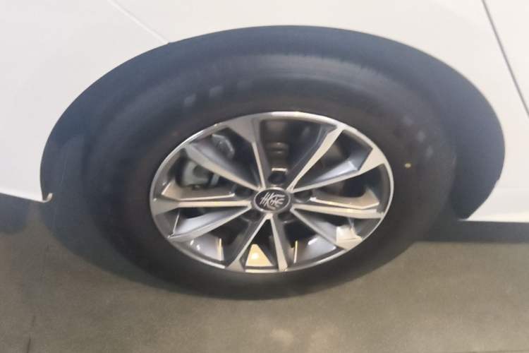 Used BYD Qin PLUS 2024 HONOR Edition DM-i 55KM Leading Model Right Rear Wheel Hub