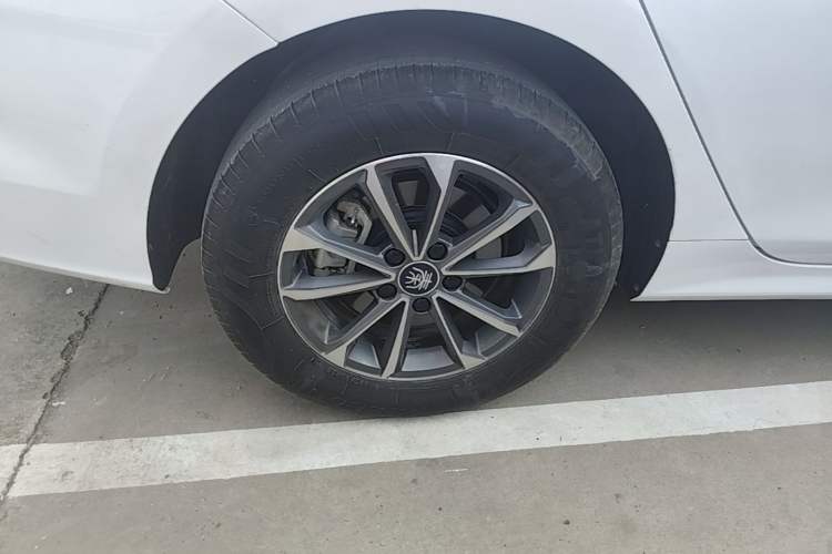 Used BYD Qin PLUS 2024 HONOR Edition DM-i 55KM Leading Model Right Rear Wheel Hub
