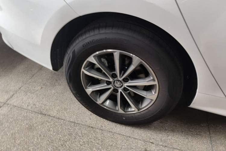 Used BYD Qin PLUS 2024 HONOR Edition DM-i 55KM Leading Model Right Rear Wheel Hub