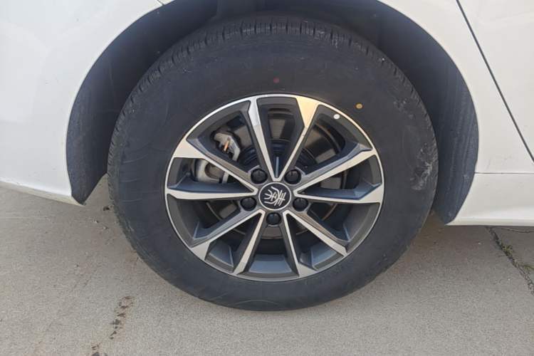 Used BYD Qin PLUS 2024 HONOR Edition DM-i 55KM Leading Model Right Rear Wheel Hub