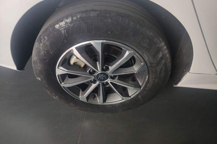 Used BYD Qin PLUS 2024 HONOR Edition DM-i 55KM Leading Model Right Rear Wheel Hub