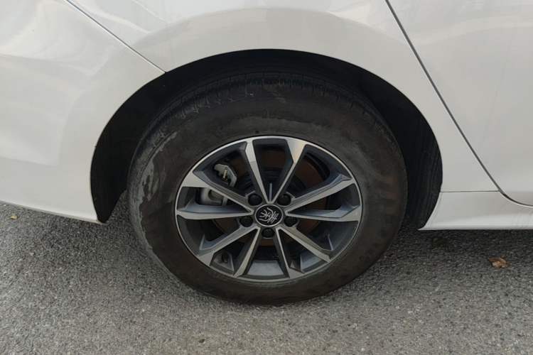 Used BYD Qin PLUS 2024 HONOR Edition DM-i 55KM Leading Model Right Rear Wheel Hub
