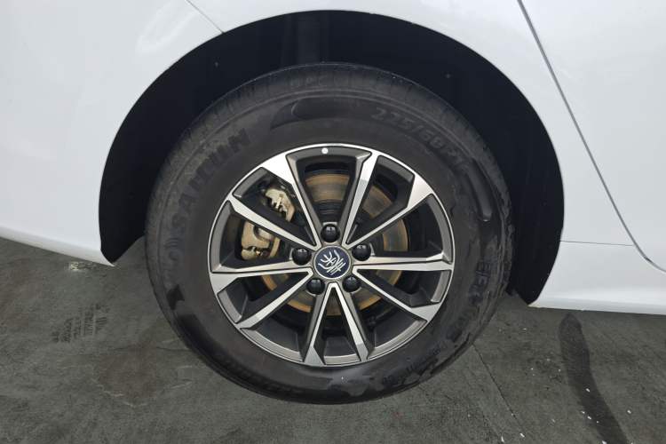 Used BYD Qin PLUS 2024 HONOR Edition DM-i 55KM Leading Model Right Rear Wheel Hub