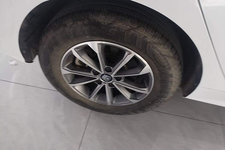 Used BYD Qin PLUS 2024 HONOR Edition DM-i 55KM Leading Model Right Rear Wheel Hub