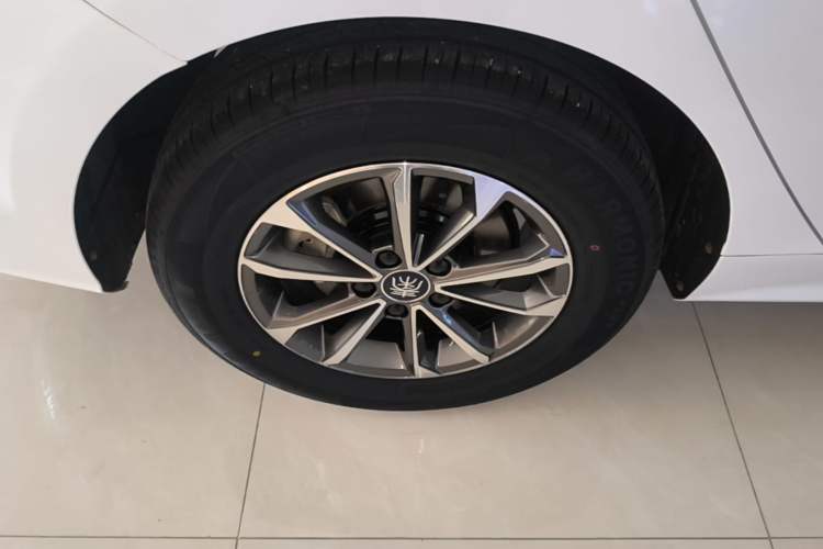 Used BYD Qin PLUS 2024 HONOR Edition DM-i 55KM Leading Model Right Rear Wheel Hub