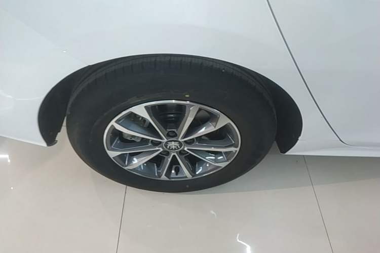 Used BYD Qin PLUS 2024 HONOR Edition DM-i 55KM Leading Model Right Rear Wheel Hub