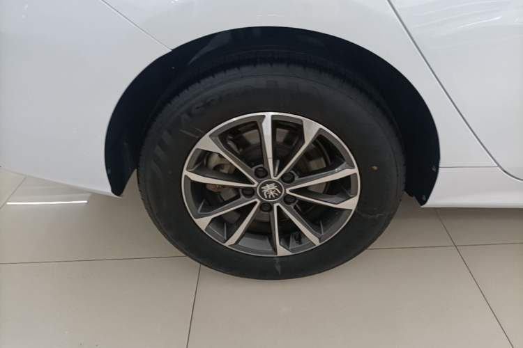 Used BYD Qin PLUS 2024 HONOR Edition DM-i 55KM Leading Model Right Rear Wheel Hub