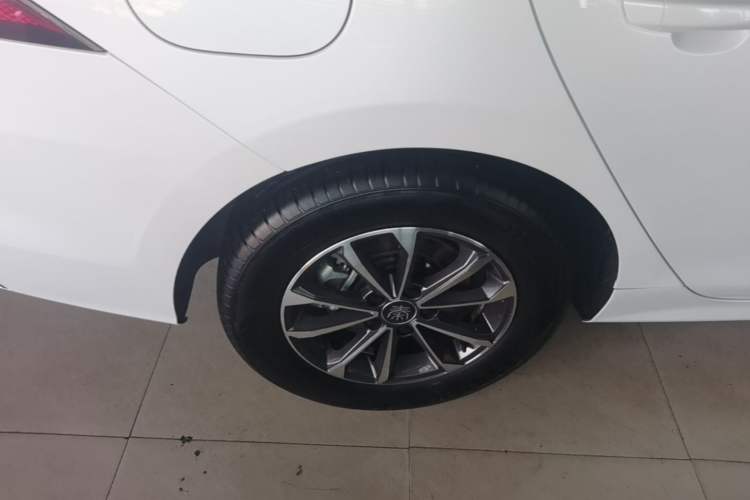 Used BYD Qin PLUS 2024 HONOR Edition DM-i 55KM Leading Model Right Rear Wheel Hub