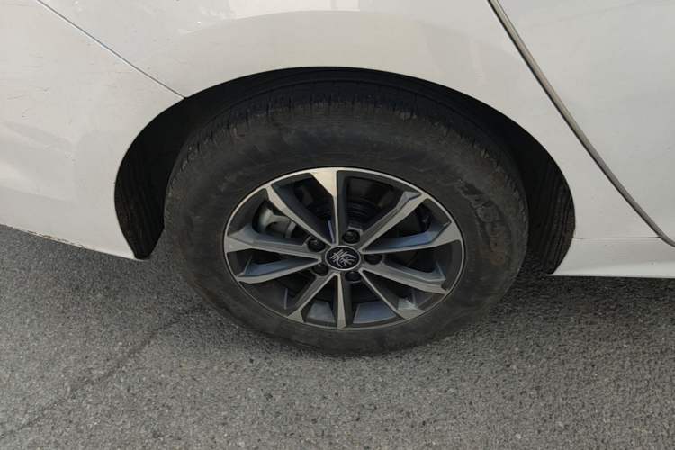 Used BYD Qin PLUS 2024 HONOR Edition DM-i 55KM Leading Model Right Rear Wheel Hub
