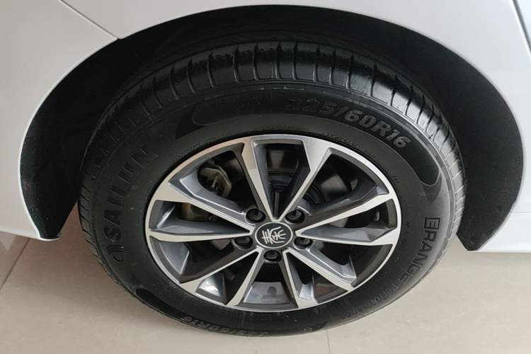 Used BYD Qin PLUS 2024 HONOR Edition DM-i 55KM Leading Model Right Rear Wheel Hub
