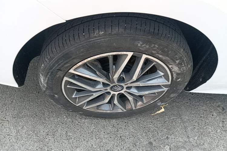 Used BYD Qin PLUS 2024 Honor Edition EV 510KM Leading Model Right Rear Wheel Hub