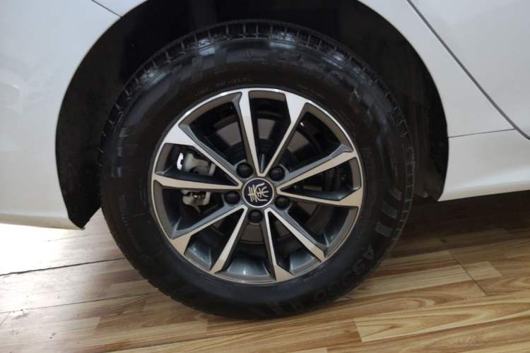 Used BYD Qin PLUS 2024 HONOR Edition DM-i 55KM Leading Model Right Rear Wheel Hub