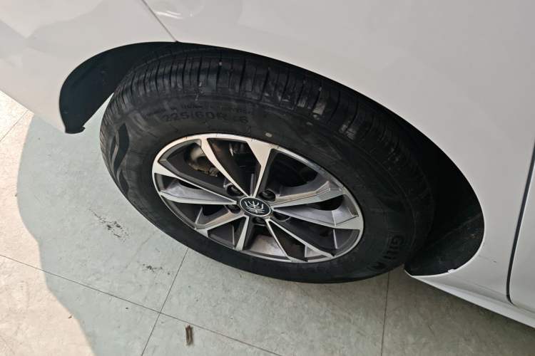 Used BYD Qin PLUS 2024 HONOR Edition DM-i 55KM Leading Model Right Rear Wheel Hub